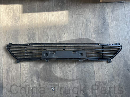 Решетка бампера на JAC Sunray S28030020-C2